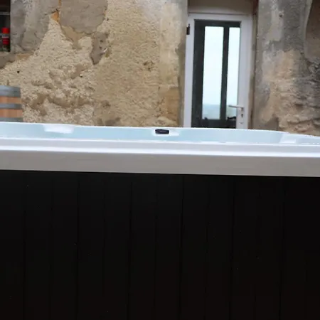 Spa, Elegance Et Charme Au Coeur Des Vignes - Piscine&spa Decoration Artisanale Holiday home *